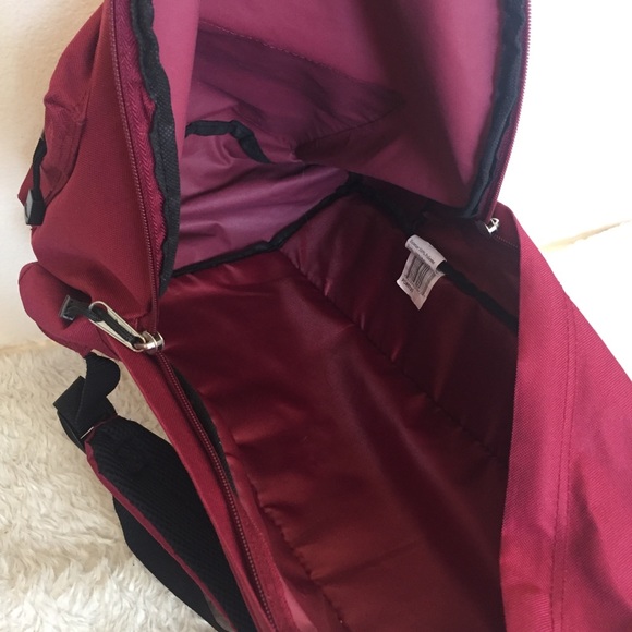 Maroon red backpack - Picture 6 of 7